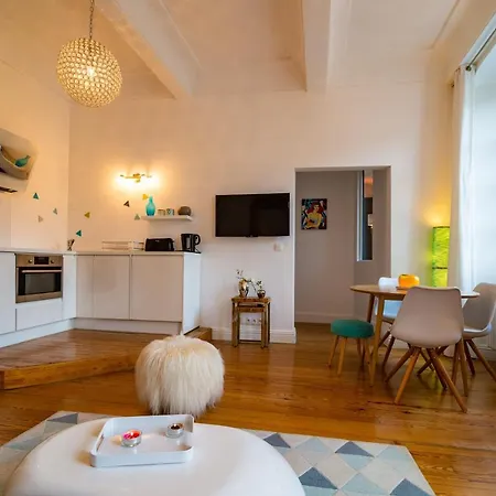 Charme Et Standing Centre 아파트